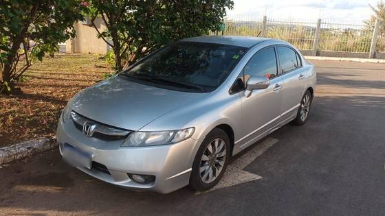 HONDA CIVIC 1.8 LXL 16V FLEX 4P AUTOMÁTICO